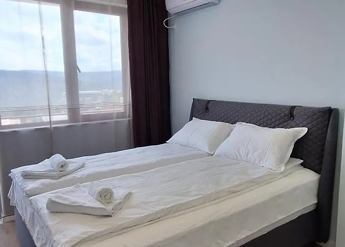 アパート Mint 2 *